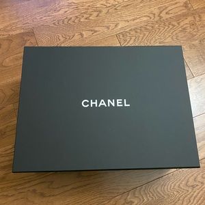 Chanel box